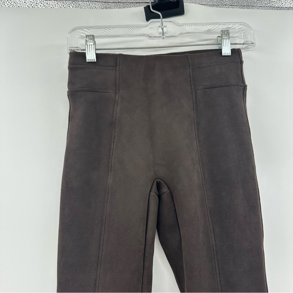 Spanx Faux Suede Dark Chocolate Brown Leggings Size XS Fall Staple - Picture 4 of 6